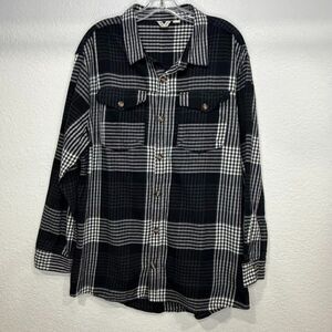 Roxy XL Black and White Plaid button up long sleeve shirt 464